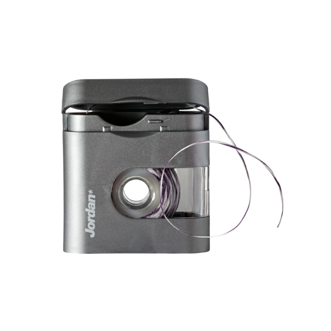 Jordan КОНЕЦ Multiaction Floss 25 m Избелващ конец за зъби спомага за премахването на петна и зъбен камък